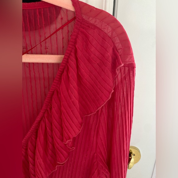 Zara Ruffles Top - Picture 4 of 5